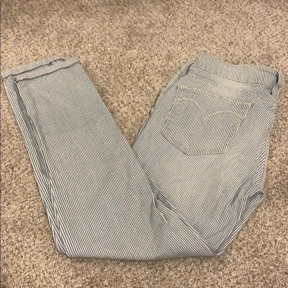 Levi pin stripe jeans